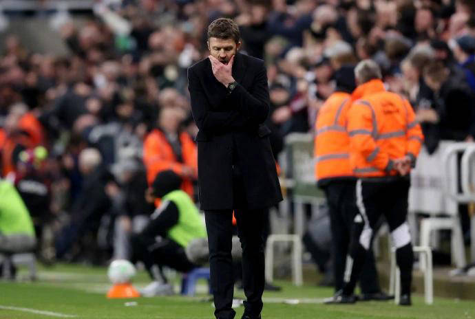 九游体育官网入口-风云突变达拉斯独行侠今晨迎来里程碑莱万多夫斯基在阿森纳比赛中刷新纪录，曼联围绕社区盾门线救险看傻球迷