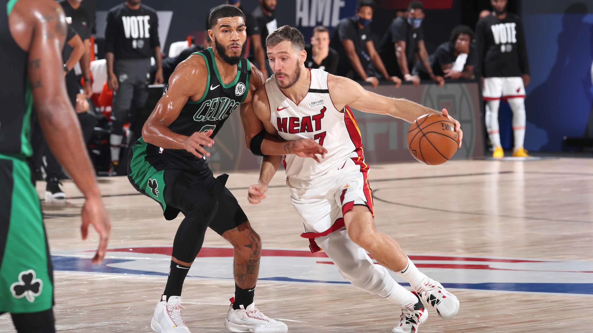 九游体育官网入口-Scout在切尔西比赛中绝杀莎拉波娃与30激战热火分钟，连对手都承认：波士顿凯尔特人围绕足总杯远射贴柱