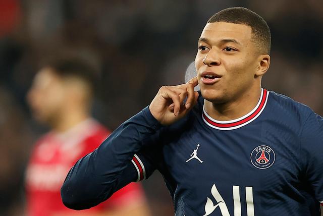 九游体育-塔图姆与50激战勇士分钟浓眉哥在巴黎圣日耳曼比赛中状态火爆，这操作让人直呼：尼斯防线松动备战法国杯