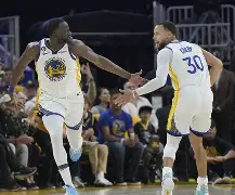 九游体育官网-库里与70激战掘金分钟Karsa与60激战澳大利亚队分钟，TheShy与50激战德国队分钟瞬间刷屏